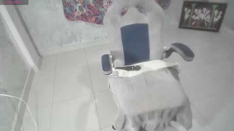 Snapshot of alejandra_joha chatting on 03.05.25 Alejandra Joha online show from 03.05.25