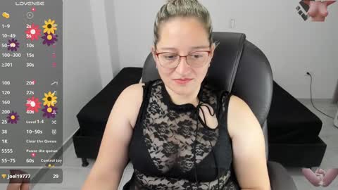 Snapshot of alejandra_milf_ chatting on 02.24.25 alejandra online show from 02.24.25
