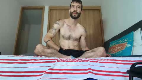 Snapshot of alejandro_bigcock chatting on 11.03.25 Alejandro Hernndez online show from 11.03.25