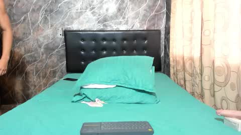 Snapshot of alejandro_fuentes1 chatting on 11.09.25 Alejandro Fuentes online show from 11.09.25