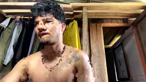 Snapshot of alejandro_miuller chatting on 11.20.25 alejandro_miuller online show from 11.20.25