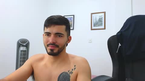 alejandroo_7 online show from 01.10.25