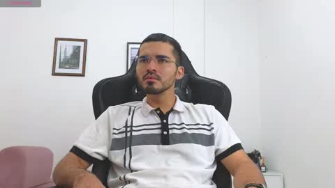 alejandroo_7 online show from 12.04.25