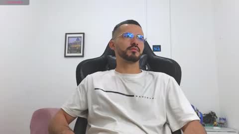 alejandroo_7 online show from 01.06.26