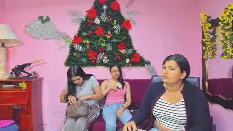 zoe and Kataleya online show from 12.17.25