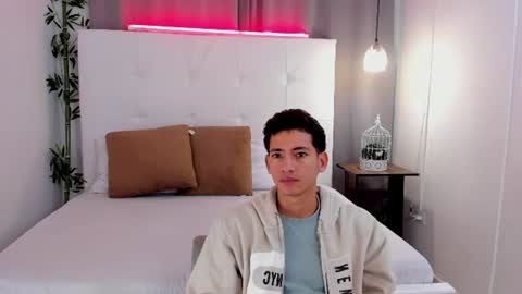 Snapshot of alejo_exotic chatting on 06.17.26 alejo_exotic online show from 06.17.26
