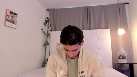 Snapshot of alejo_exotic chatting on 06.25.26 alejo_exotic online show from 06.25.26