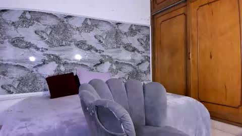 alejo_gray1 online show from 12.02.25