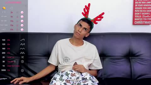 Snapshot of alejo_peverell chatting on 12.07.24 alejo peverell online show from 12.07.24