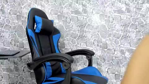 Snapshot of alejo_peverell chatting on 12.13.25 alejo peverell online show from 12.13.25