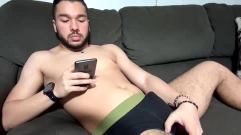 Snapshot of alejocoleman chatting on 10.29.25 alejocoleman online show from 10.29.25