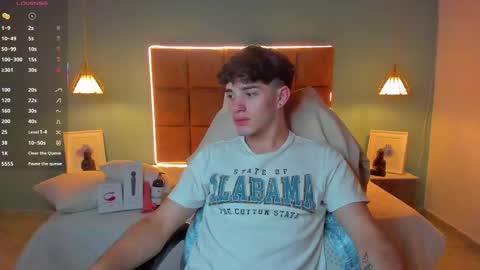 ALejoo Saenz online show from 10.13.25