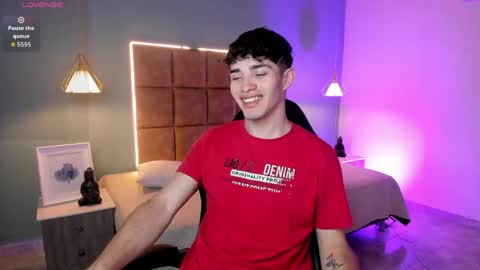 ALejoo Saenz online show from 05.18.26
