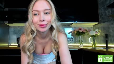 Snapshot of aleksa_cutie chatting on 01.18.25 Next stream - 2 dec - online show from 01.18.25