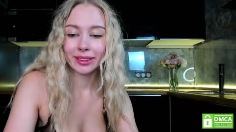 Snapshot of aleksa_cutie chatting on 01.19.25 Next stream - 2 dec - online show from 01.19.25