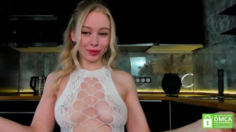Snapshot of aleksa_cutie chatting on 01.26.25 Next stream - 2 dec - online show from 01.26.25