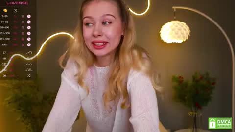 Snapshot of aleksa_cutie chatting on 02.09.25 Next stream - 2 dec - online show from 02.09.25