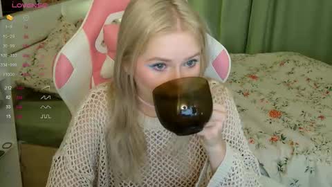 Lexi online show from 10.06.25
