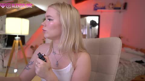 Lexi online show from 02.08.26