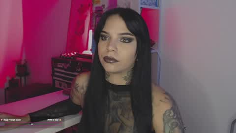 Snapshot of aleksanoir chatting on 06.05.26 AleksaNoir online show from 06.05.26