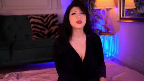 alenacapricious online show from 11.06.25