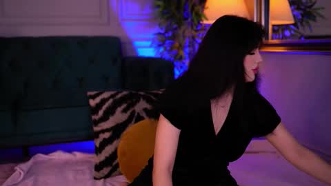 alenacapricious online show from 11.14.25