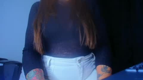 QUEEN OFF MILk  IM BACK  15 NOV online show from 02.27.25