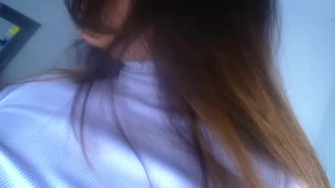 QUEEN OFF MILk  IM BACK  15 NOV online show from 09.14.25