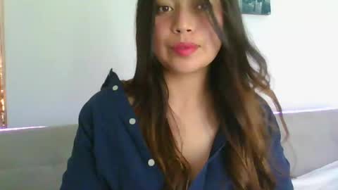 QUEEN OFF MILk  IM BACK  15 NOV online show from 11.15.25