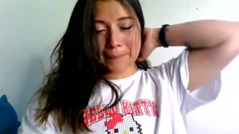 Snapshot of aleska_dollx chatting on 06.12.26 QUEEN OFF MILk IM BACK 15 NOV online show from 06.12.26