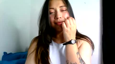 Snapshot of aleska_dollx chatting on 06.14.26 QUEEN OFF MILk IM BACK 15 NOV online show from 06.14.26