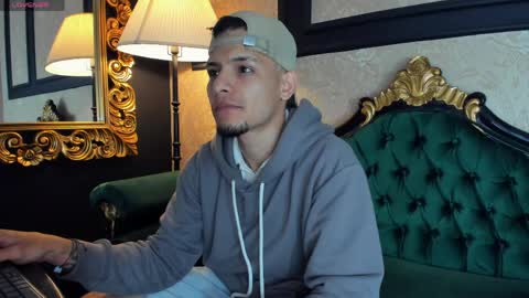Snapshot of aless_king chatting on 04.25.26 Alessandro King online show from 04.25.26