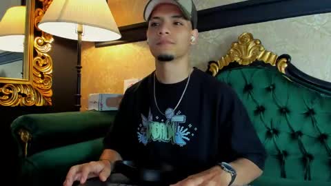 Snapshot of aless_king chatting on 05.13.26 Alessandro King online show from 05.13.26