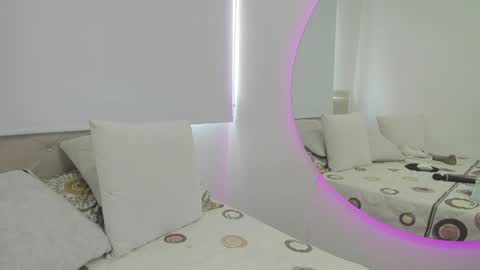 Alessa Moreno online show from 01.21.25