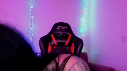 Snapshot of alessafrost_ chatting on 12.04.25 Onlyfans Babykarma6 online show from 12.04.25