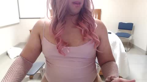 Snapshot of alessalindo840 chatting on 02.02.25 AlessaBabyGirl840 online show from 02.02.25