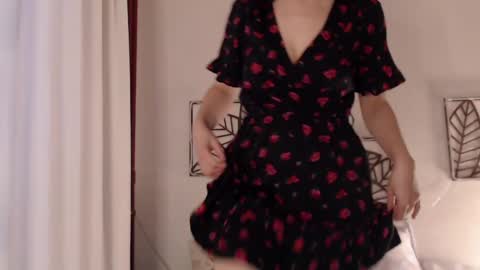 Snapshot of alessandra_foxy chatting on 12.15.24 Sandra online show from 12.15.24