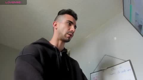 Kciqu3  Independent model online show from 10.01.25