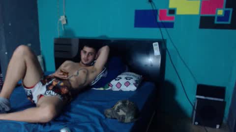 Snapshot of alessandrobooy chatting on 12.15.25 alessandro online show from 12.15.25