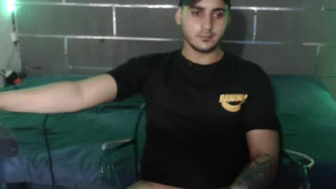 Snapshot of alessandrobooy chatting on 05.29.26 alessandro online show from 05.29.26