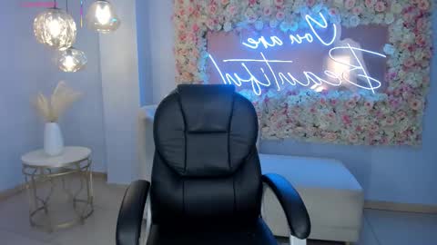 ALESSA ROMERO  online show from 11.06.25