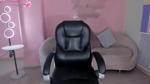 ALESSA ROMERO  online show from 01.14.26