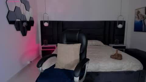 ALESSA ROMERO  online show from 03.07.26