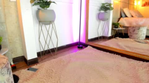 Snapshot of alessialondon chatting on 02.10.25 Alessia online show from 02.10.25