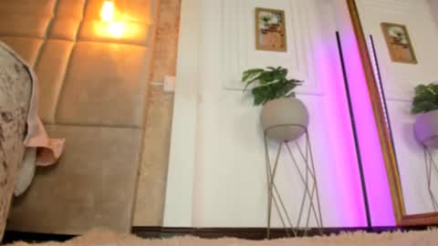 Snapshot of alessialondon chatting on 02.11.25 Alessia online show from 02.11.25