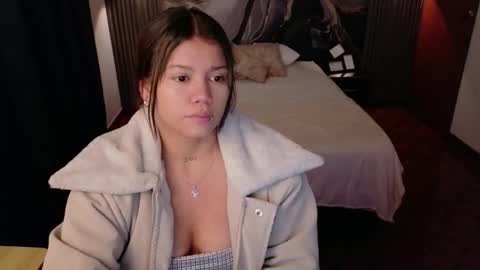 alessiamonroe_ online show from 02.24.26