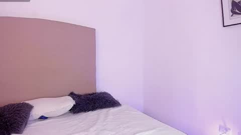 Alessia Moon online show from 05.13.26