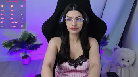 Snapshot of alessyaaa chatting on 06.17.26 Ale online show from 06.17.26