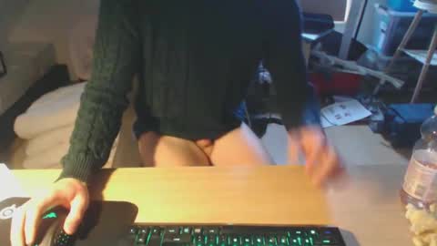 AlettaOceanFtw online show from 12.14.24