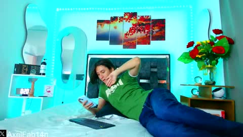 sneider online show from 02.23.25